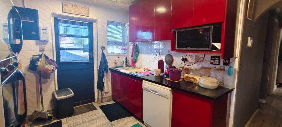 4 Bedroom Property for Sale in Strandfontein Western Cape